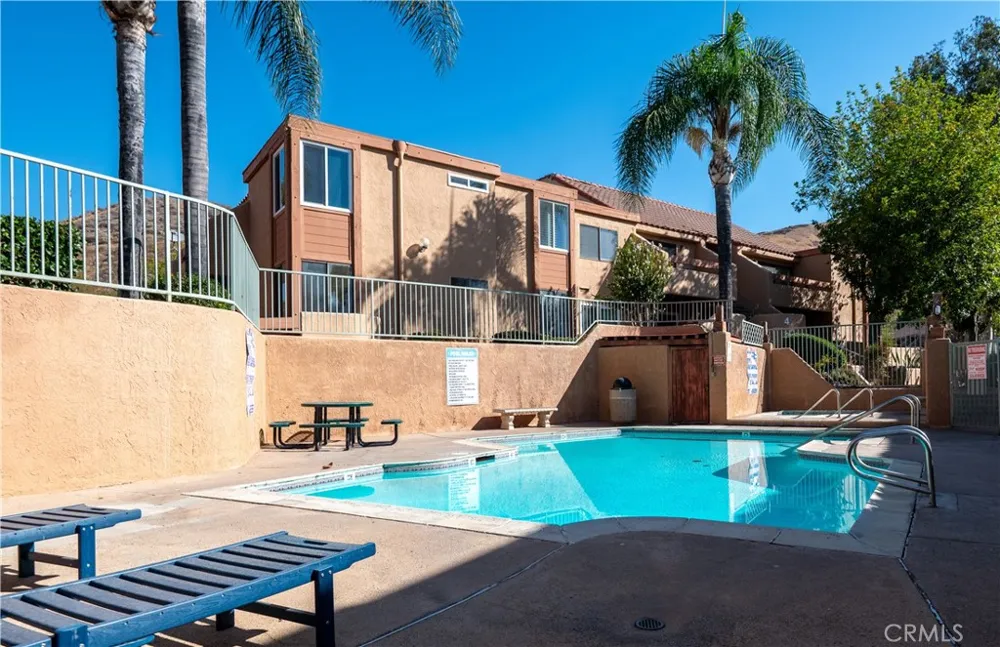 1500 W Edgehill #40 San Bernardino, CA 92405