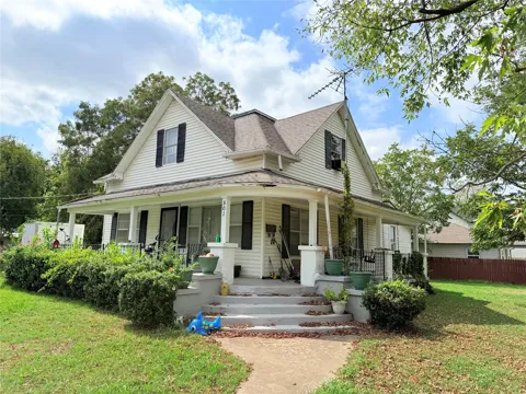 501 W El Paso Street