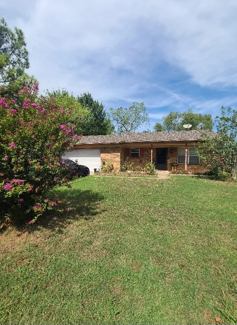 319 Donna Street