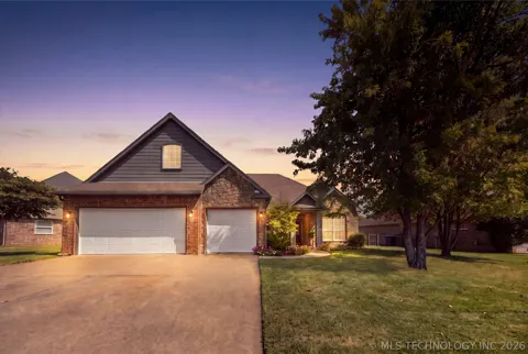 26585 Columbia Crest Drive