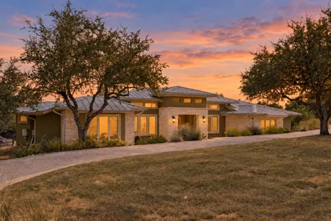 3801 Peak Lookout Drive