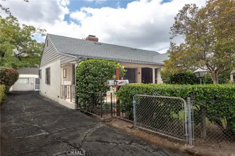 14738 Magnolia Boulevard