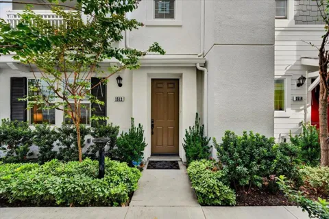 1512 Coffee Berry Lane