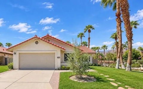 49185 Balada Court