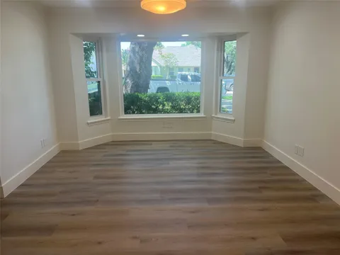 7819 Skyline Drive