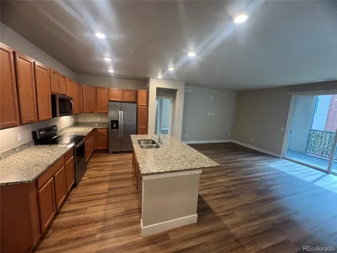14331 E Tennessee Avenue #201