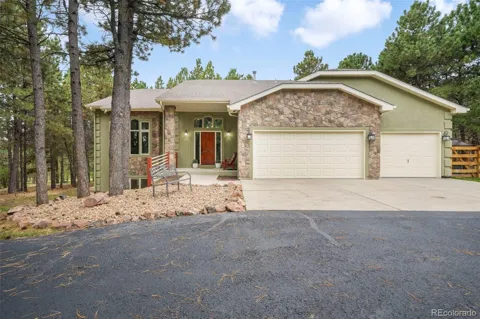 720 Trumpeters Court