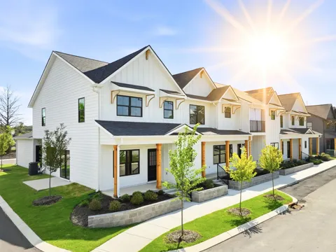 8154 Pembridge Court