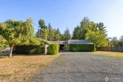 1015 E McLeod Road
