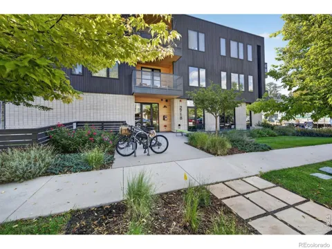 2718 Pine Street #205