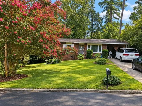 127 Ellendale Lane