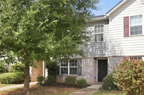 1535 Hydrangea Lane