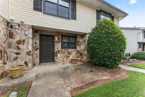 2497 Hidden Cove Court #C
