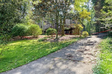 2615 Rocky Springs Drive