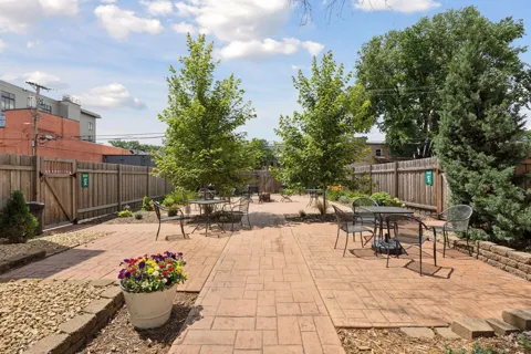 2532 1st Avenue S #208