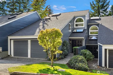 10907 NE 41st Drive