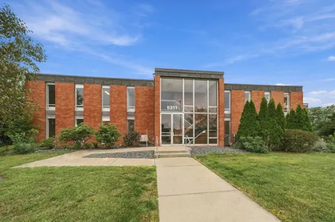 6311 Wayzata Boulevard