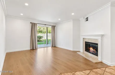 5805 Oak Bend Lane #211