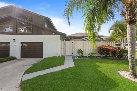 9568 Boca Gardens Pkwy #B