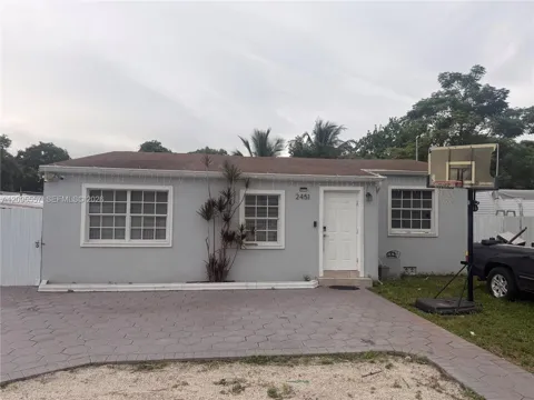 2451 NW 104th St
