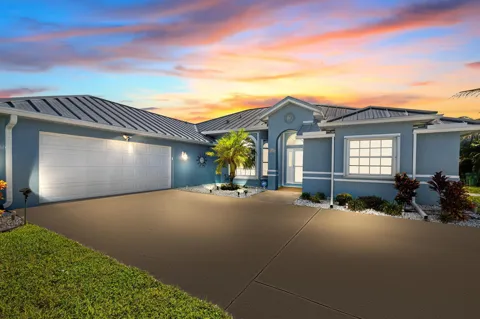 2891 SE Buccaneer Circle