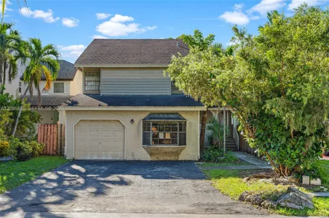 10618 SW 148th Ave Dr