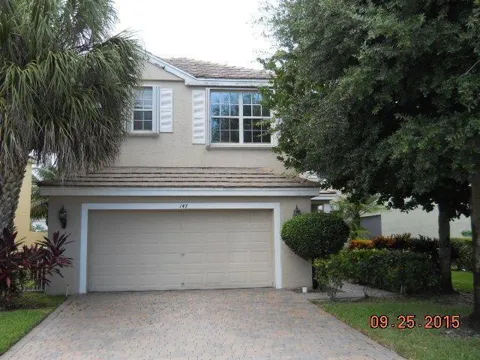 147 KENSINGTON WAY