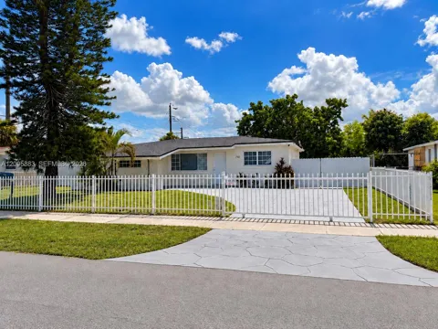 710 NW 176th Ter