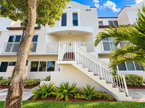 8630 NW 5th Ter #16-208