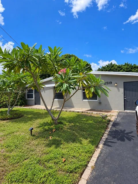 2519 NW 62nd Ter