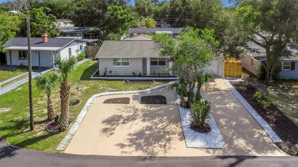 6200 EMERALD DRIVE New Port Richey, FL 34653