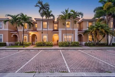 3029 SW 129TH AVENUE #125