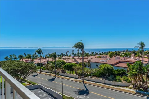 32646 Coastsite #304 D