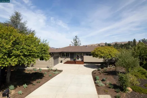 158 Fairfield Pl