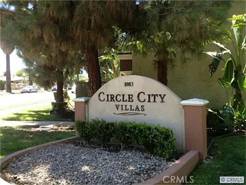 1087 Circle City