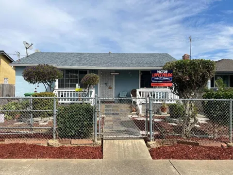 33438 7th Street