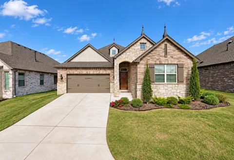 3814 W Orlando Place