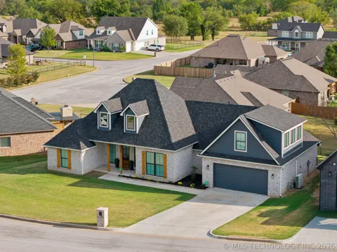 8460 Overlook Trail