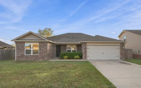 1006 Woodland Road