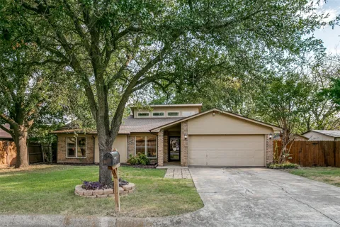 904 Dewey Scott Street