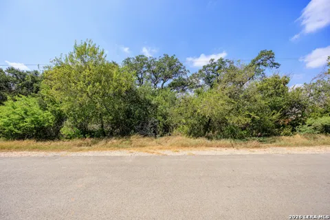 15416 Rhodius Ln