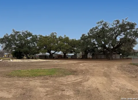 LOT 14 Medina