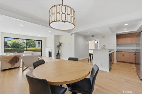 6275 Canoga #68