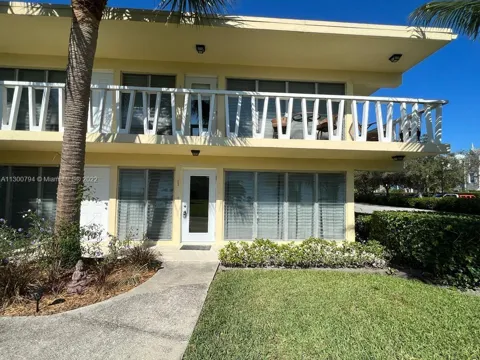 2755 NE 28th Avenue #C3