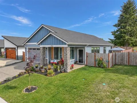 2114 Hawks View Lane