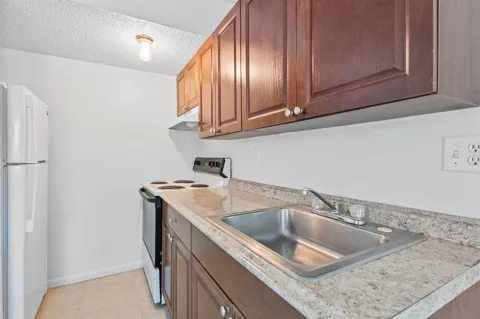 2054 NW 43RD TERRACE #4