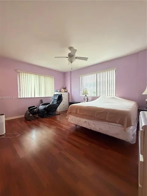 8020 Hampton Blvd #401