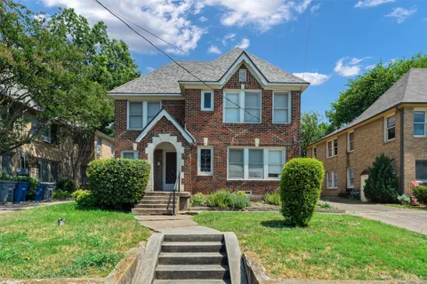 6005 Ross Avenue #6007