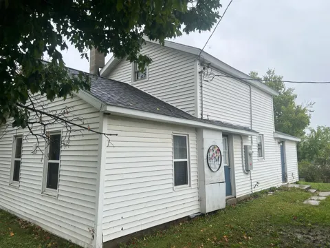 325 1st Street