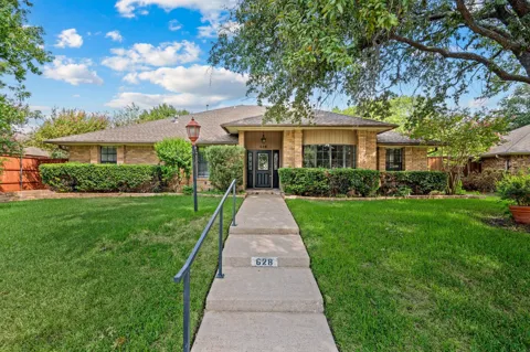 628 Shadowcrest Lane